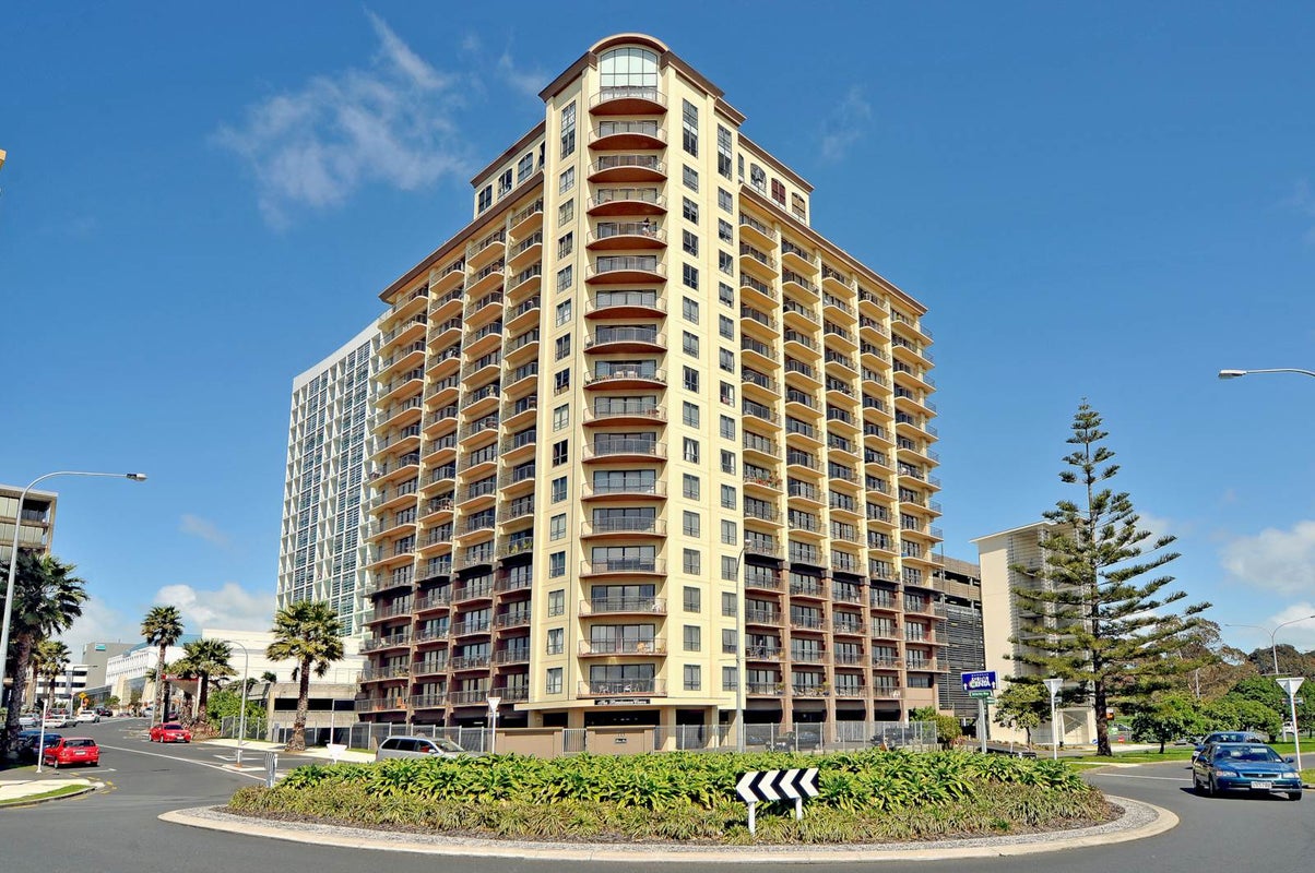 12D/18 Ronwood Avenue, Manukau, Auckland - Carousel 1