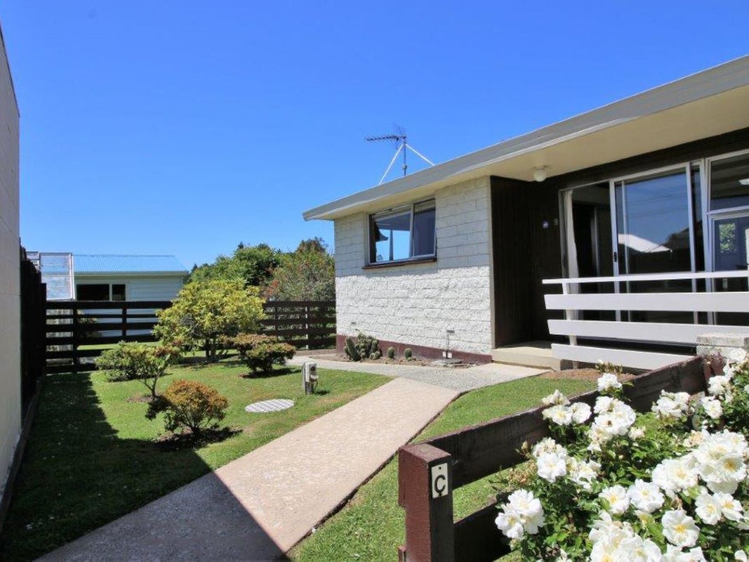 87C Main Road, Fairfield, Dunedin - Carousel 1