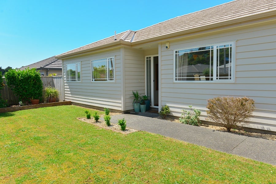 45 Staithes Drive North, Whitby, Porirua - Carousel 10