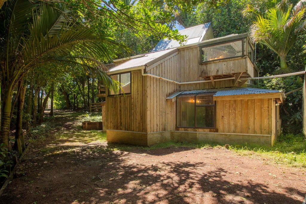 1 Woollams Road, Onetangi, Waiheke Island - Carousel 2