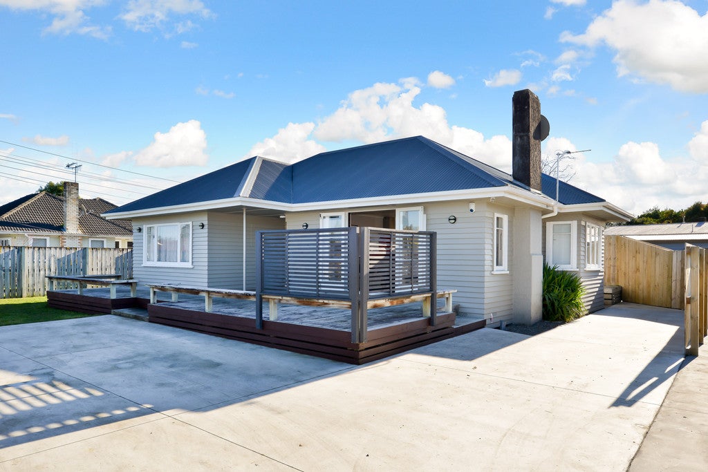 75 Enderley Avenue, Enderley, Hamilton - Carousel 1