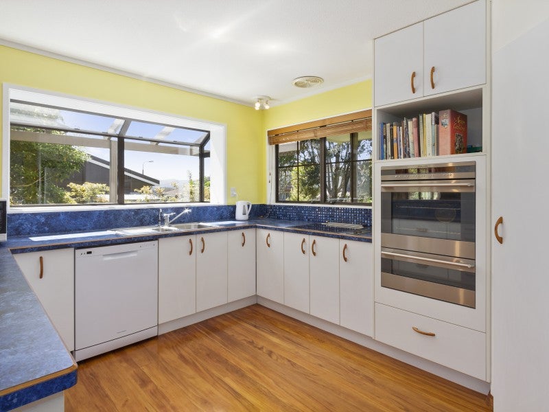 48 Exploration Way, Whitby, Porirua - Carousel 2