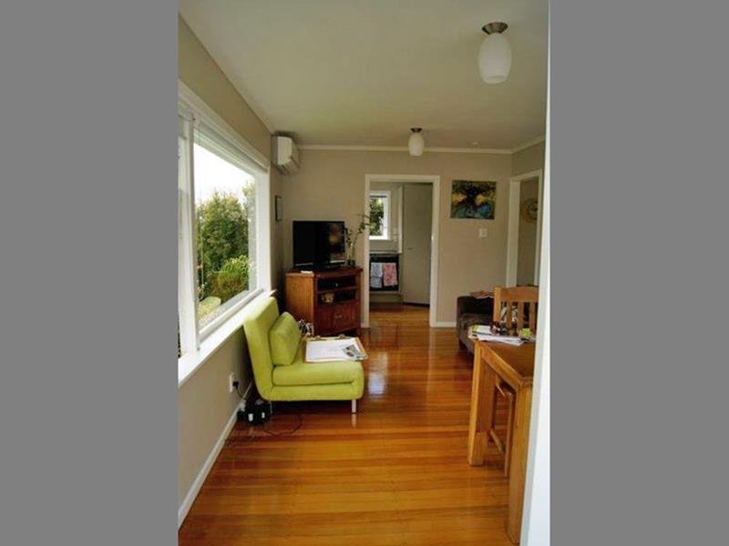 2/563 East Coast Road, Browns Bay, Auckland - Carousel 2