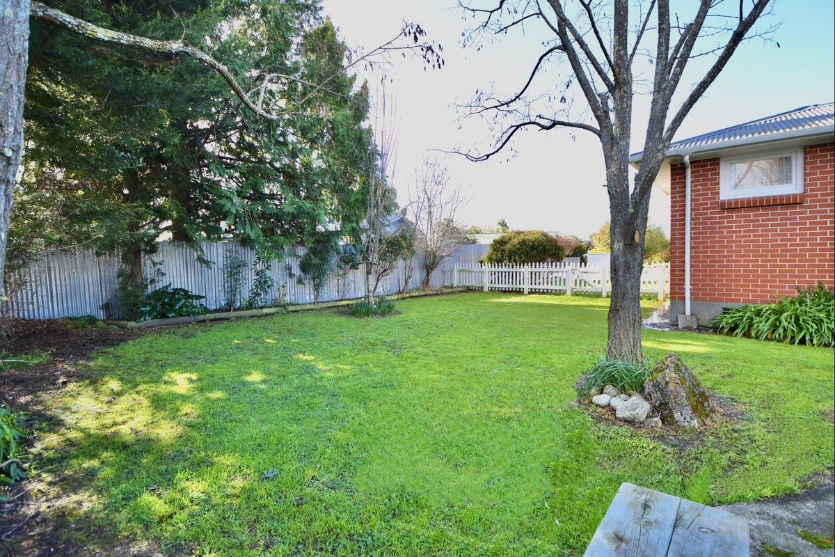 10 Mabson Terrace, Masterton - Carousel 20