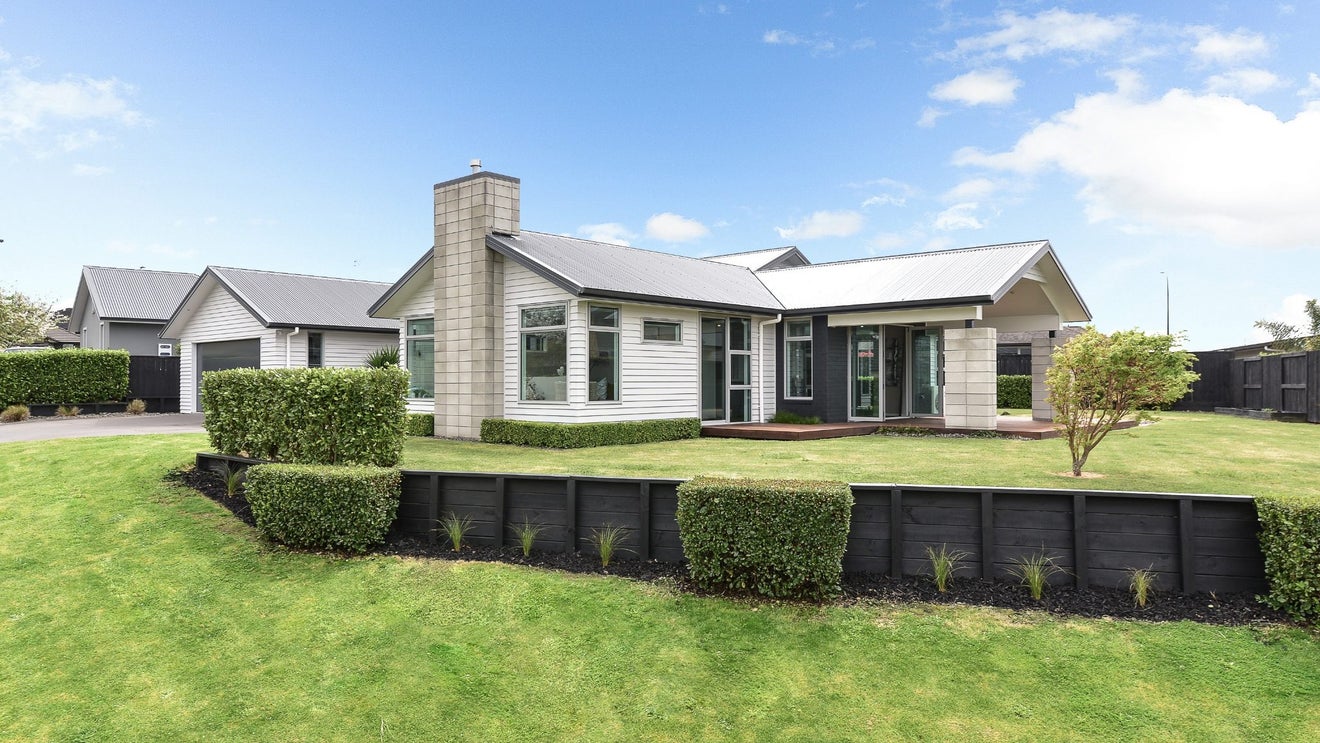 3 Everleigh Court, Flagstaff, Hamilton - Carousel 1