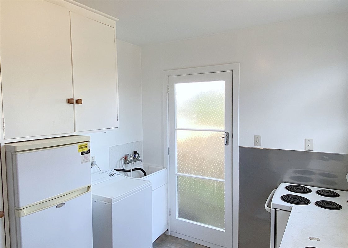 4/33 Whitmore Street, Edgeware, Christchurch - Carousel 2