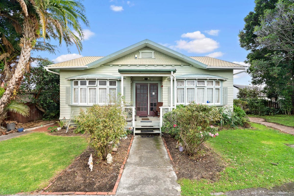 4A Glenora Road, Takanini, Auckland - Carousel 1