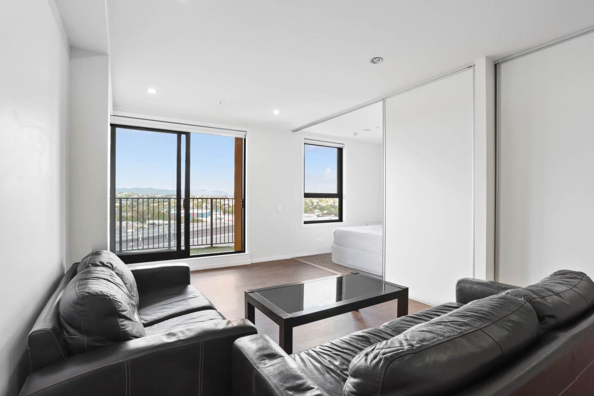907/20 McCrae Way, New Lynn, Auckland - Carousel 1