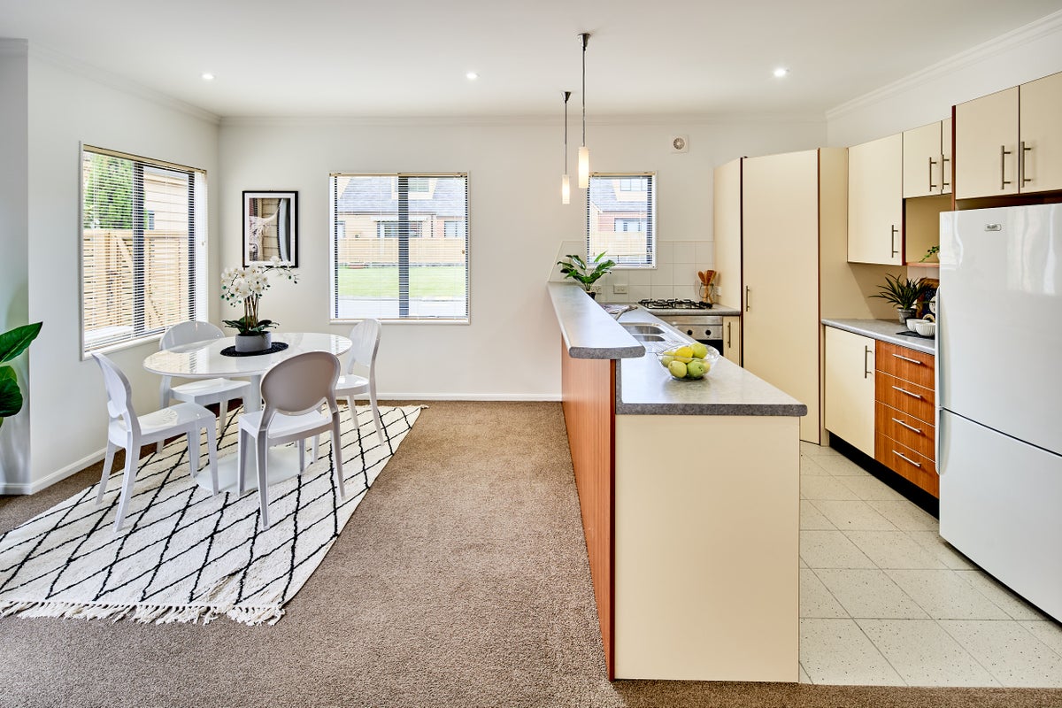 18 Futuna Close, Karori, Wellington - Carousel 2