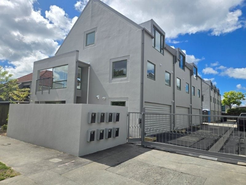 2/454 Hagley Avenue, Christchurch Central, Christchurch - Carousel 1