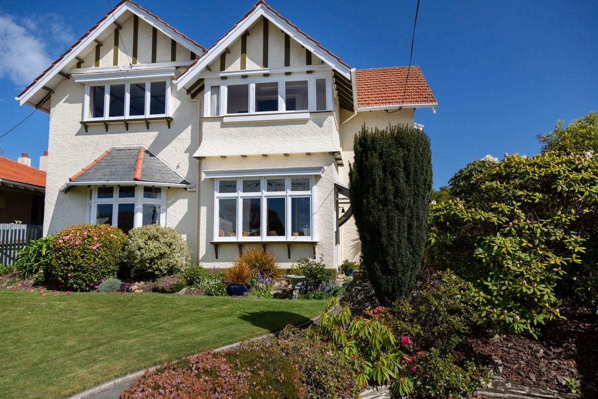 70 Wharfe Street, South Hill, Oamaru - Carousel 1