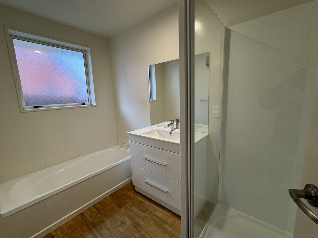 7/11 Grove Road, Addington, Christchurch - Carousel 8