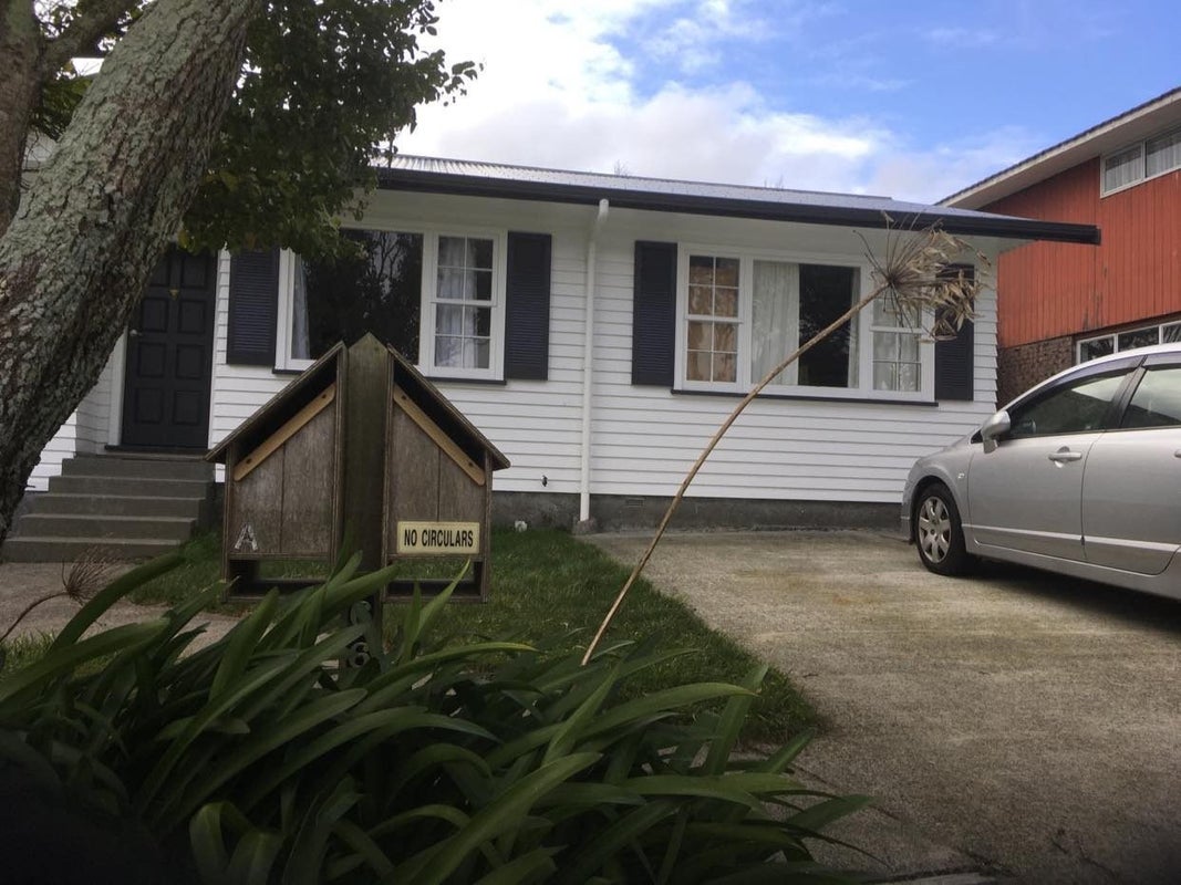 66 Stewart Drive, Newlands, Wellington - Carousel 2