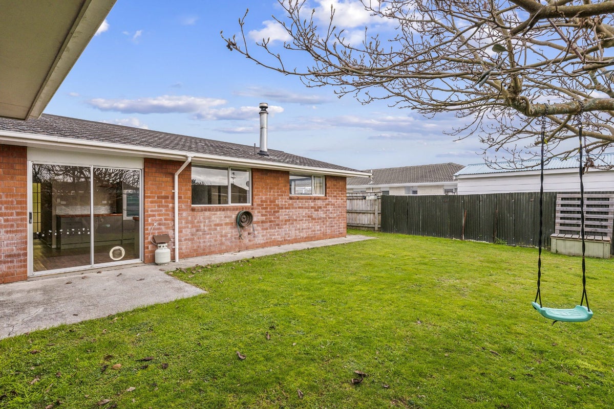 37 Kapanui Road, Waikanae - Carousel 2