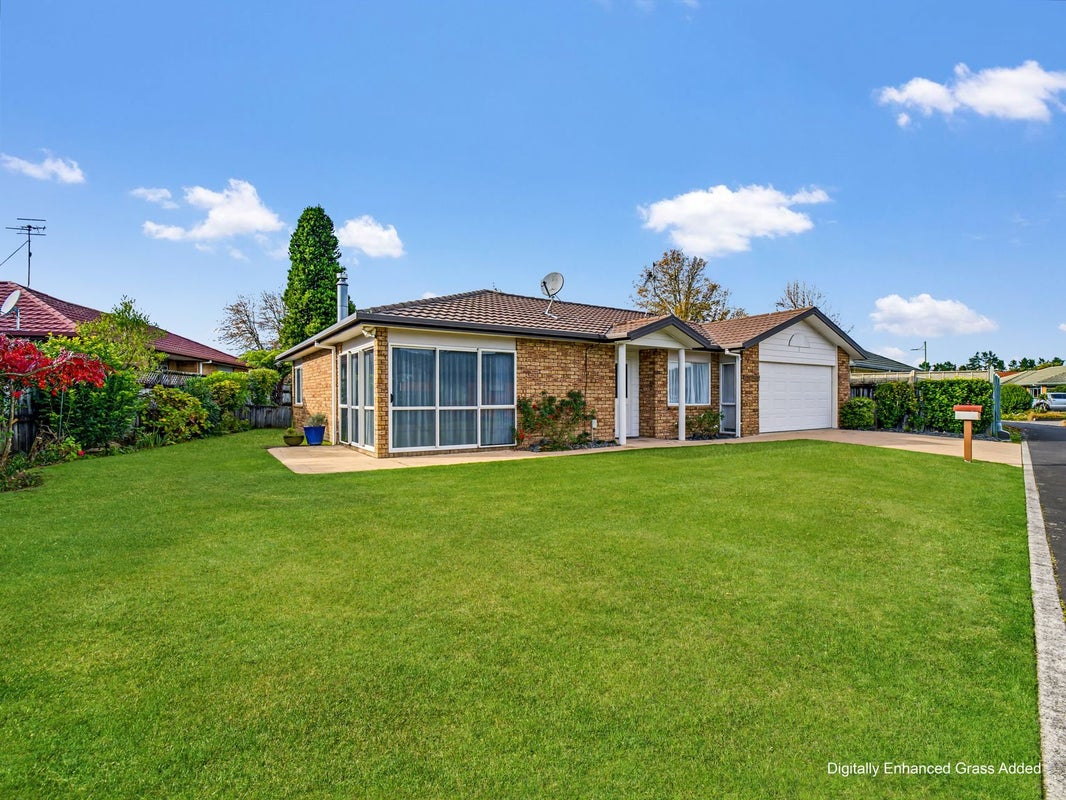 68 Highfields Drive, Katikati, Katikati - Carousel 1