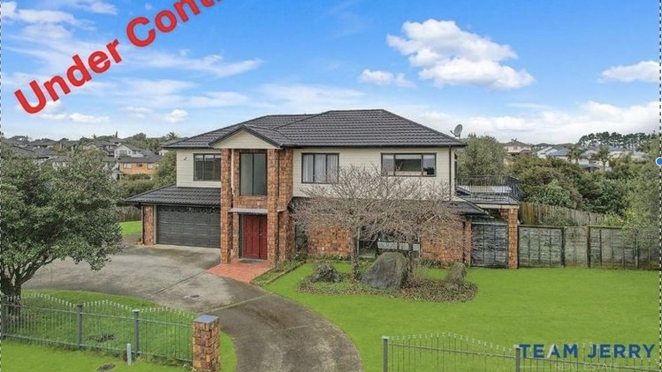 62 Peninsula Road, Mangere, Auckland - Carousel 1