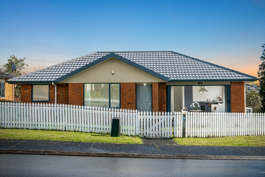 1 Northridge Terrace, Massey, Auckland - Carousel 22
