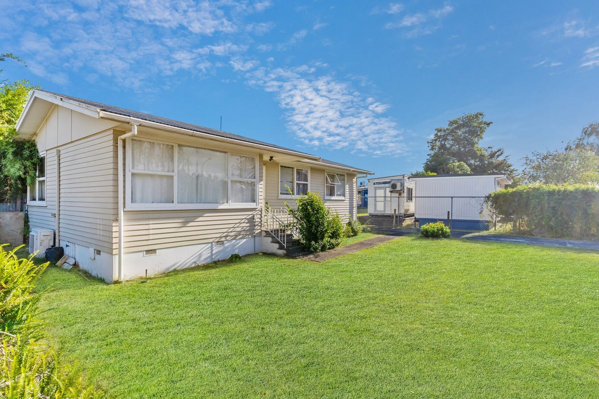 7 Jupiter Street, Rosehill, Papakura - Carousel 2