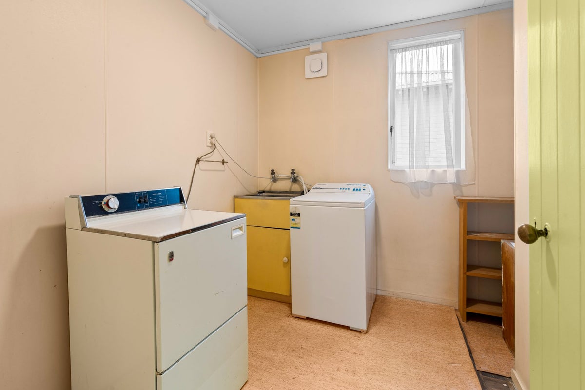 36A Hargest Crescent, Saint Kilda, Dunedin - Carousel 13