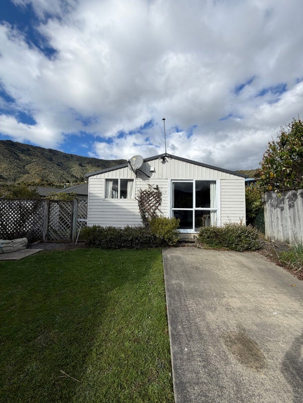 74 Moana View Road, Waikawa, Picton - Carousel 1