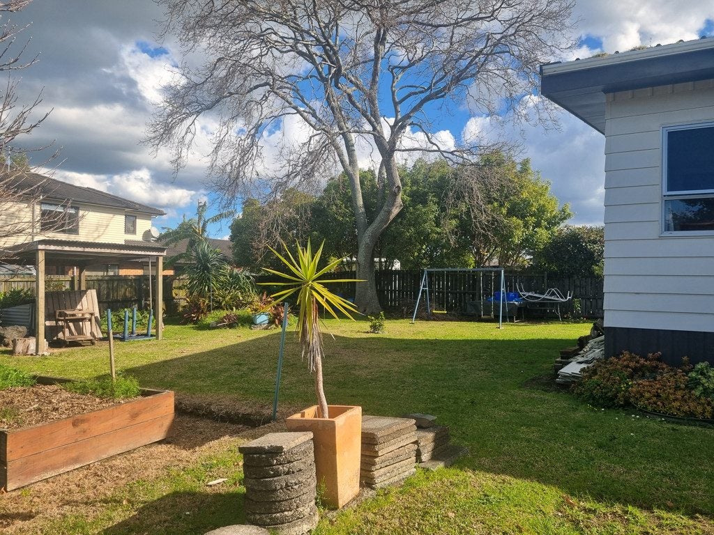 7 Second View Avenue, Beachlands, Auckland - Carousel 2