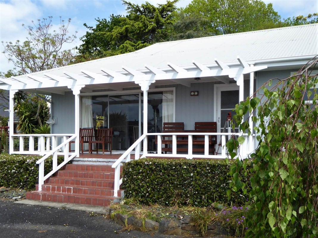 6 Ferndale Drive, Papakura - Carousel 18