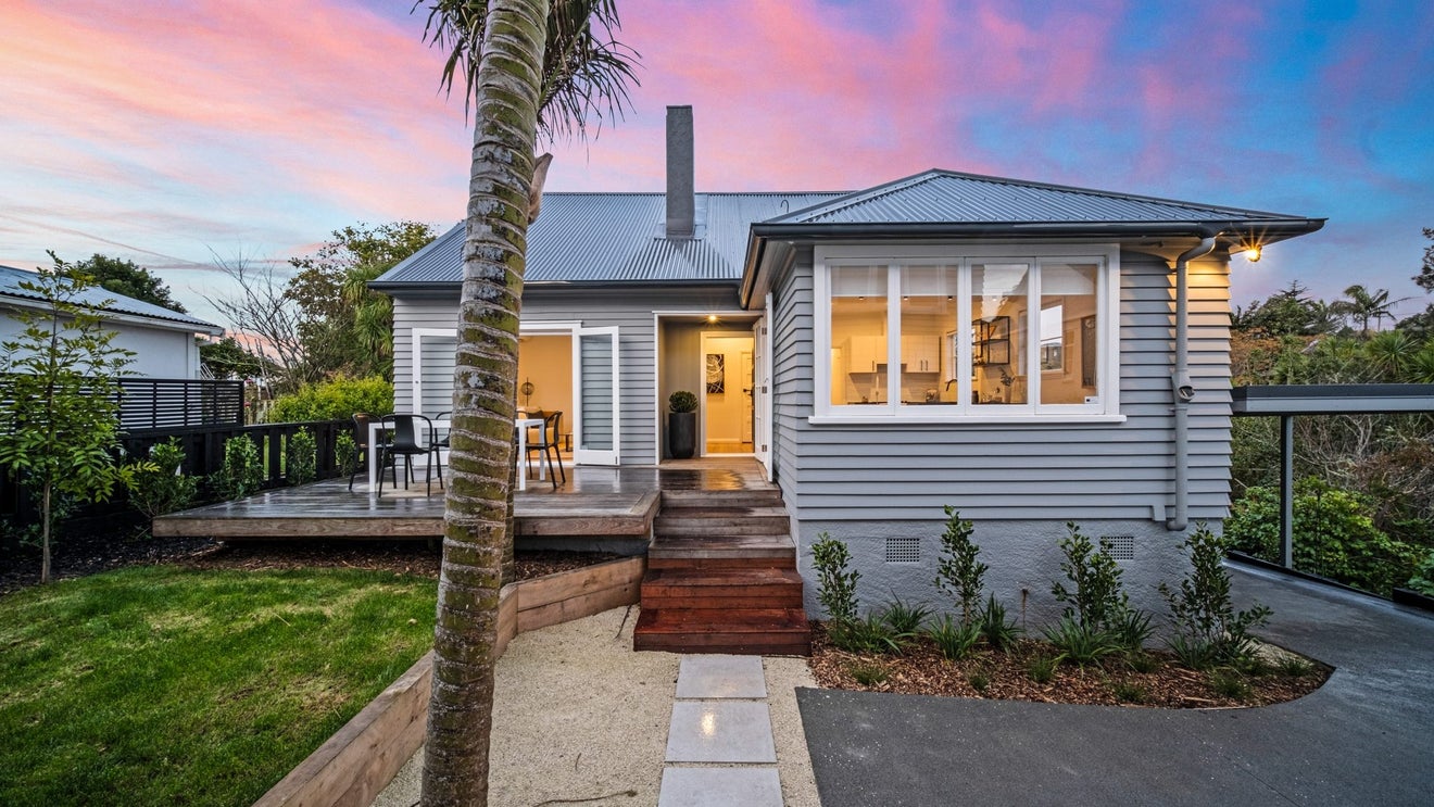 73 Walmer Road, Point Chevalier, Auckland - Carousel 1