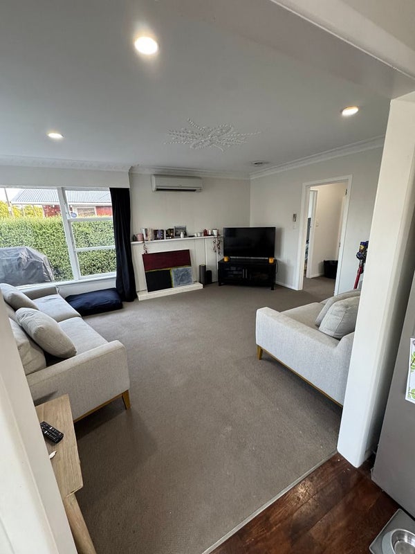 403 Dey Street, Hamilton East, Hamilton - Carousel 2
