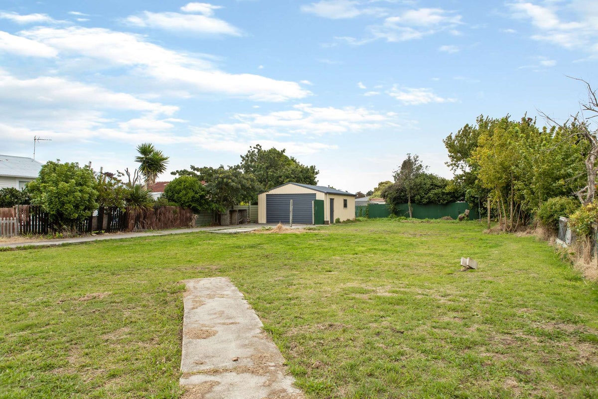 28 Muir Street, Te Hapara, Gisborne - Carousel 1