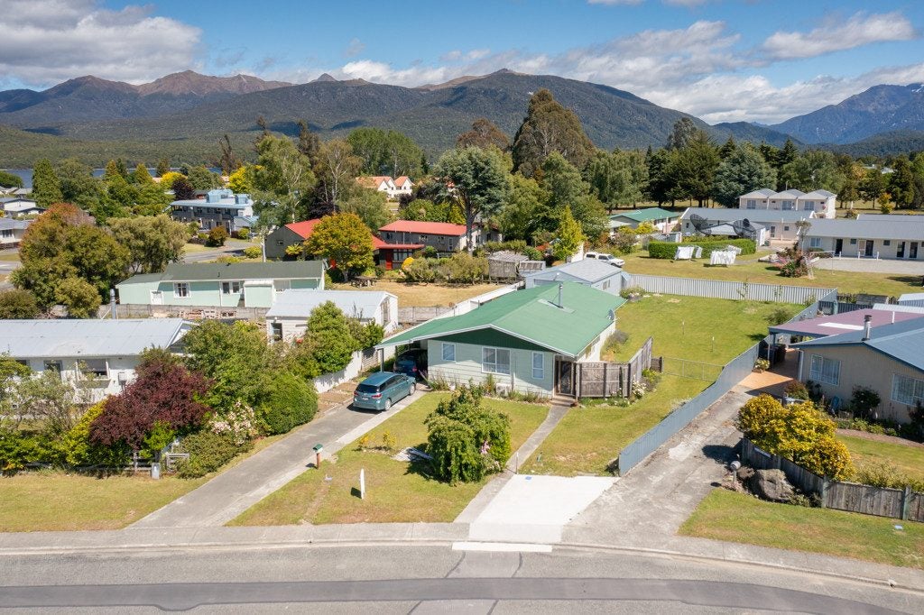3 Duncan Street, Te Anau, Te Anau - Carousel 2