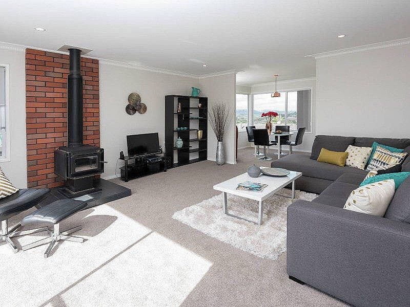115 Sandspit Road, Shelly Park, Auckland - Carousel 2