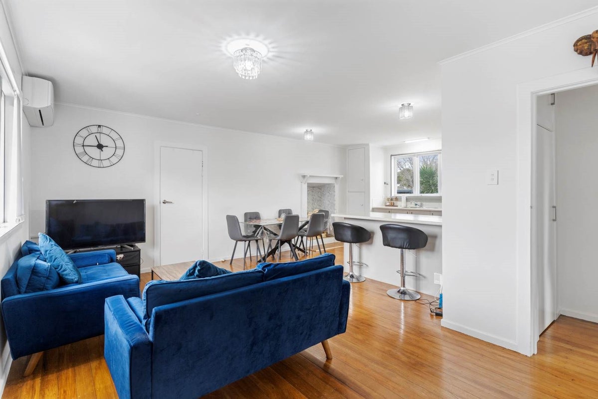 1/57 KELVIN RD, Papakura, Auckland - Carousel 1
