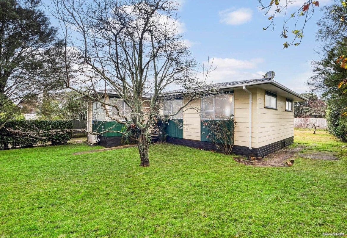 1 Murillo Place, Henderson, Auckland - Carousel 1