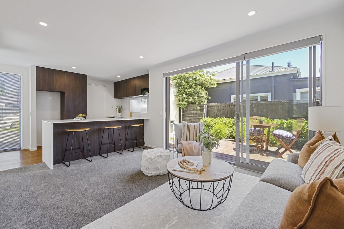 1/33 Frederick Street, Waltham, Christchurch City, Canterbury - Carousel 2