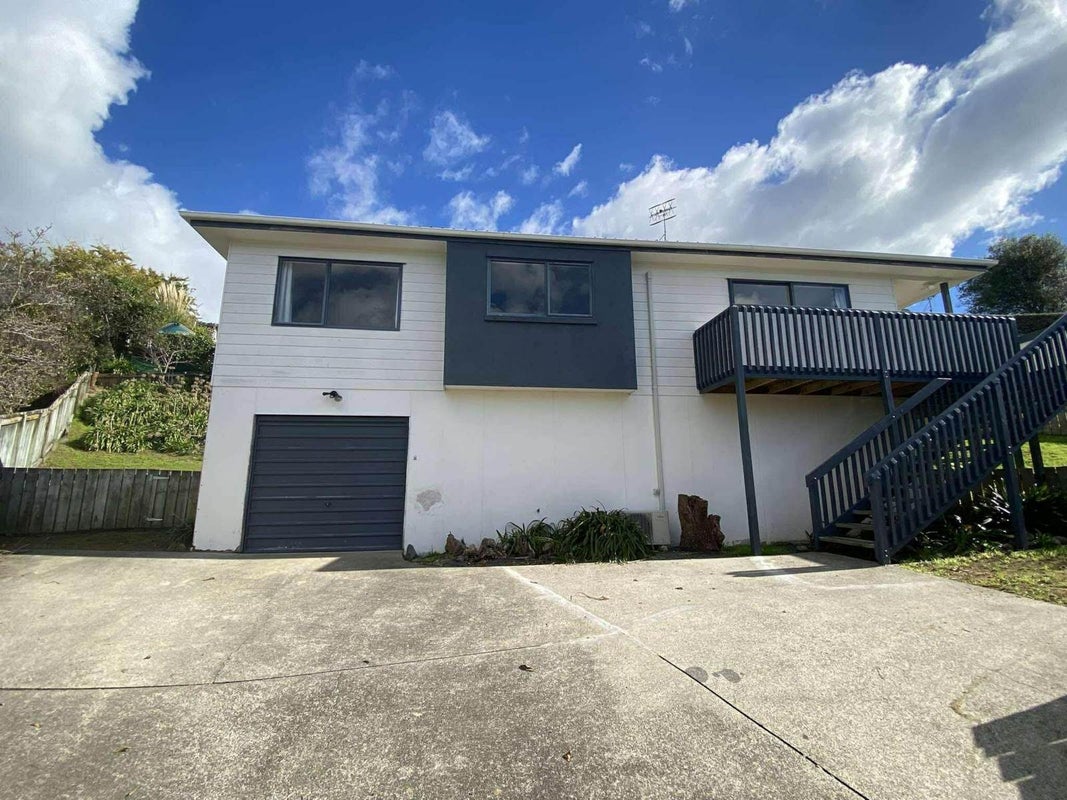 38D Sutherland Road, Brookfield, Tauranga - Carousel 1