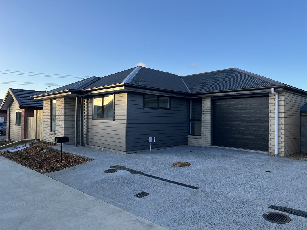 3/223 Baverstock Road, Grandview Heights, Hamilton - Carousel 1