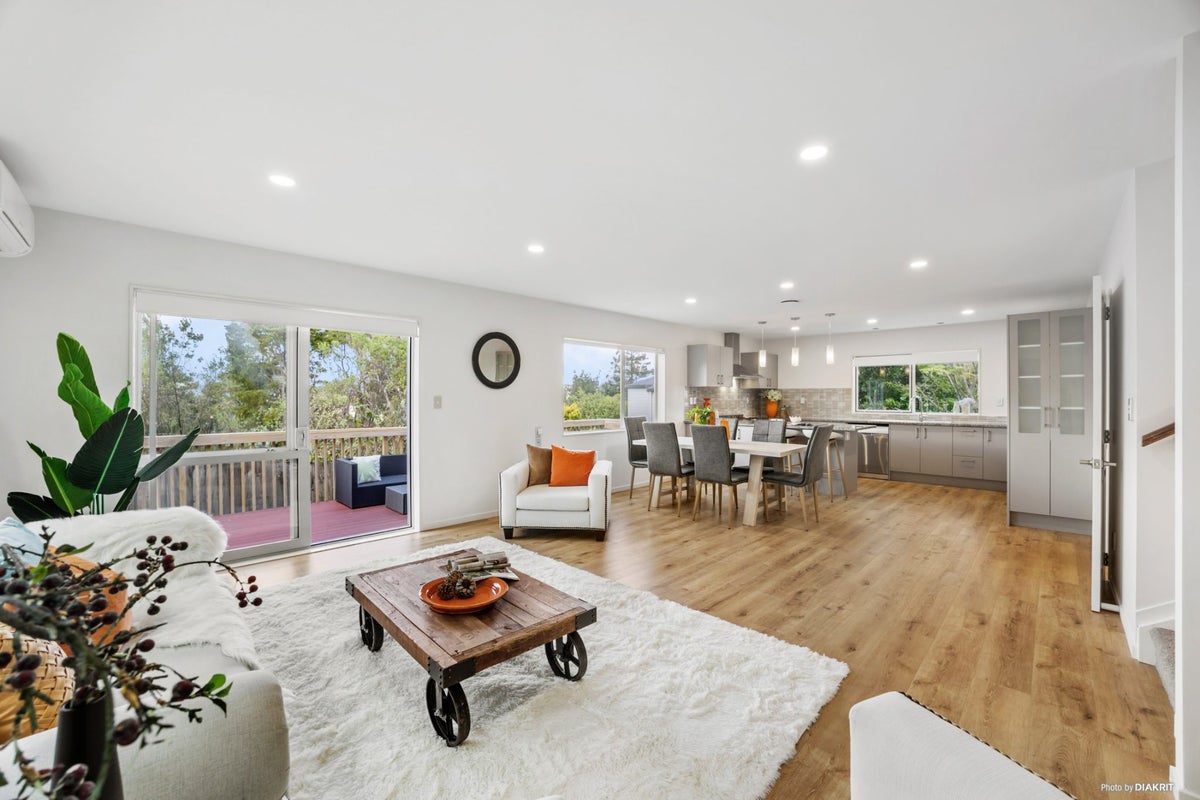 2/63 Pupuke Road, Birkenhead, Auckland - Carousel 2