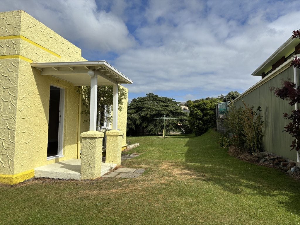 1016 Brighton Road, Brighton, Dunedin - Carousel 2