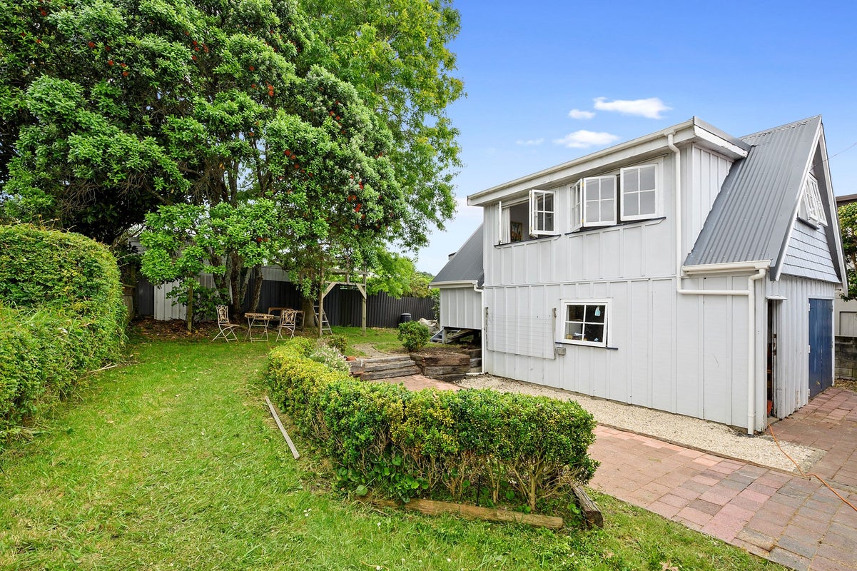 3 Sinclair Street, Devonport, Auckland - Carousel 2