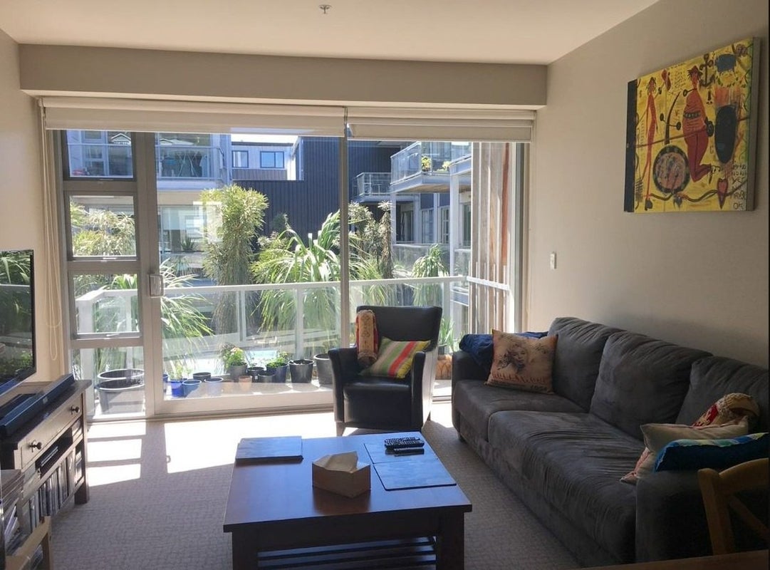 S202/28 Torrens Terrace, Mount Cook, Wellington - Carousel 2