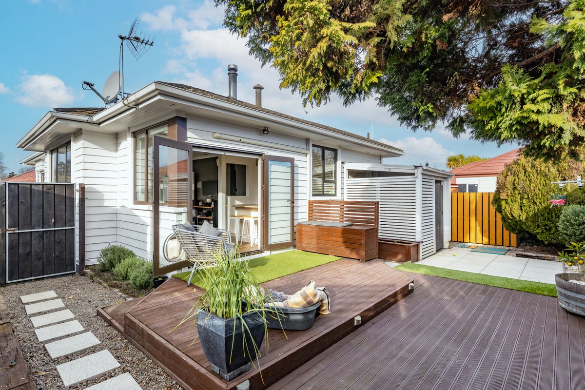 249 Hills Road, Mairehau, Christchurch - Carousel 1