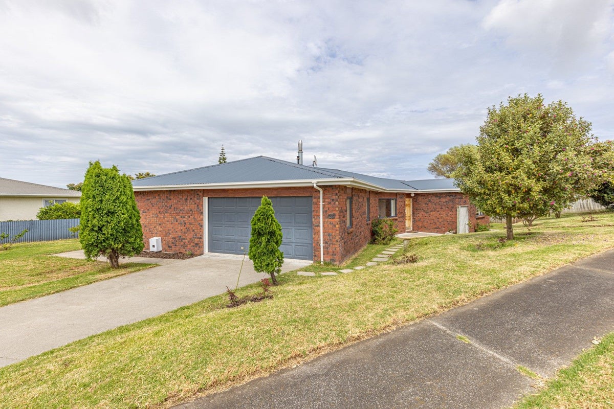 19 Tawhero Street, Gonville, Whanganui - Carousel 1