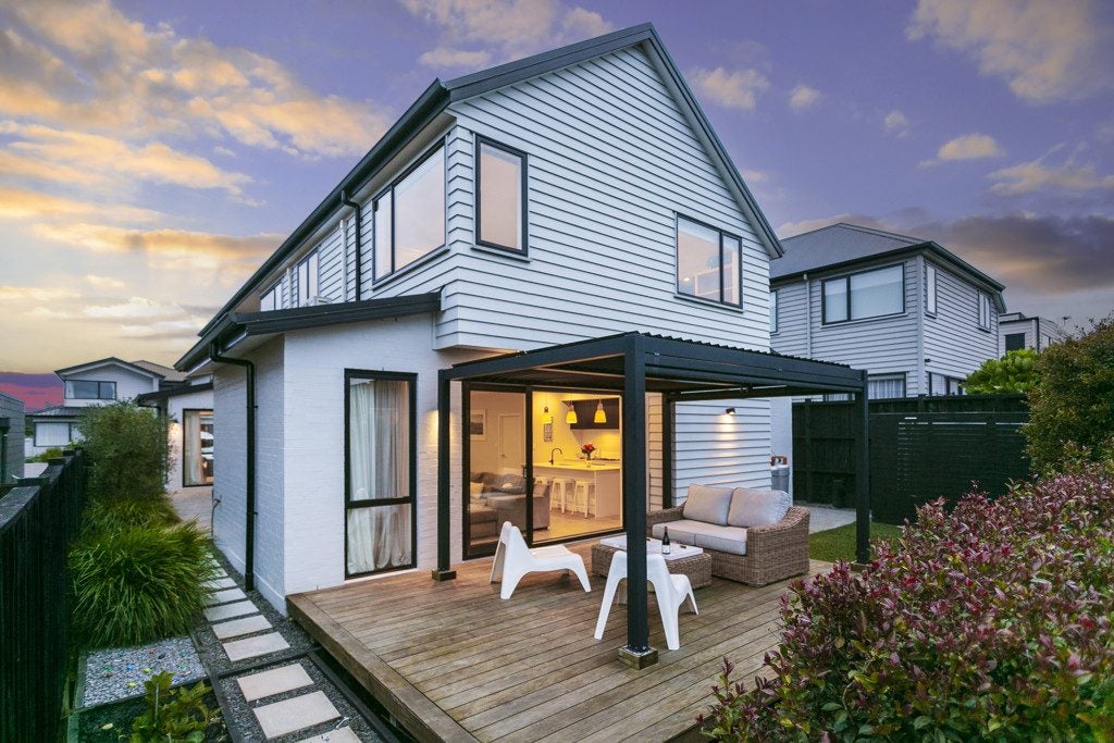 6 Tai Crescent, Hobsonville, Auckland - Carousel 2