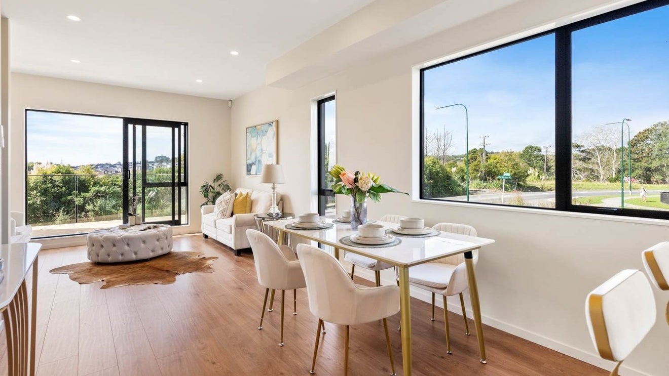 3 Papatahi Lane, Flat Bush, Auckland - Carousel 1