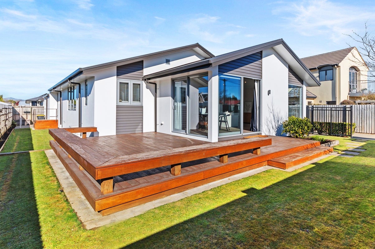 58 McFaddens Road, St Albans, Christchurch - Carousel 1