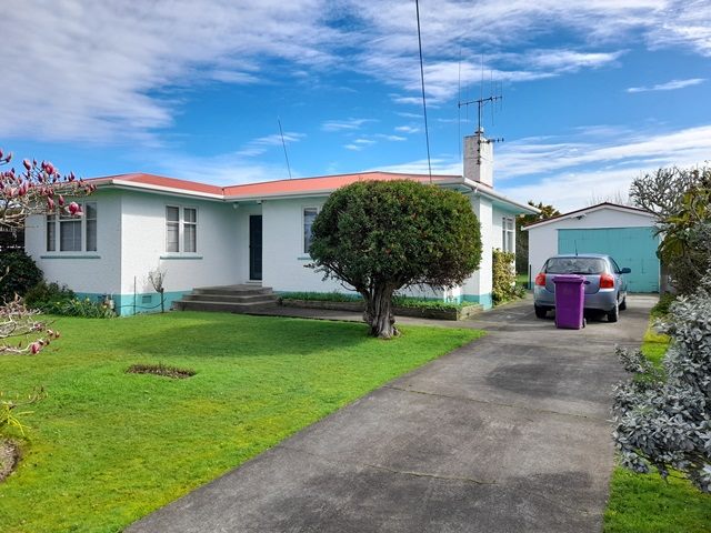 70 Fairs Road, Milson, Palmerston North - Carousel 1