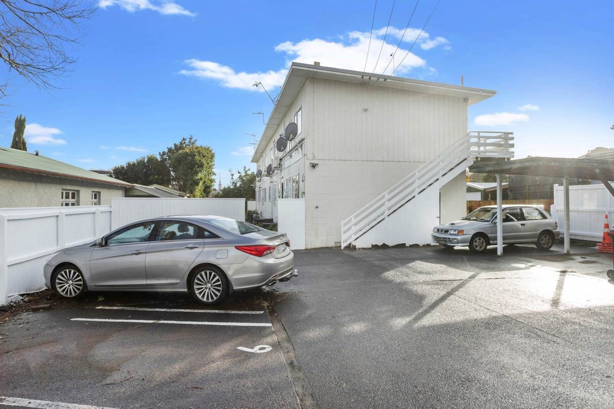 4/85 Grange Road, Mount Eden, Auckland - Carousel 1