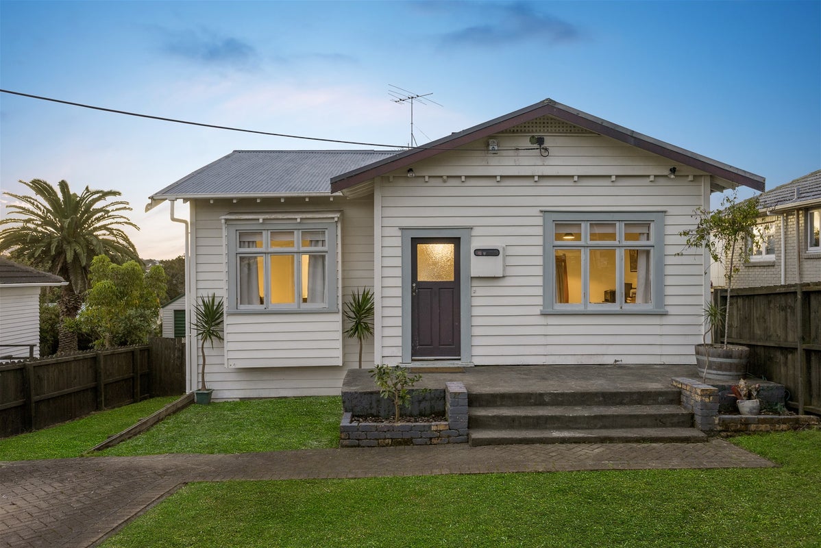 1/85 Hutchinson Avenue, New Lynn, Auckland - Carousel 1