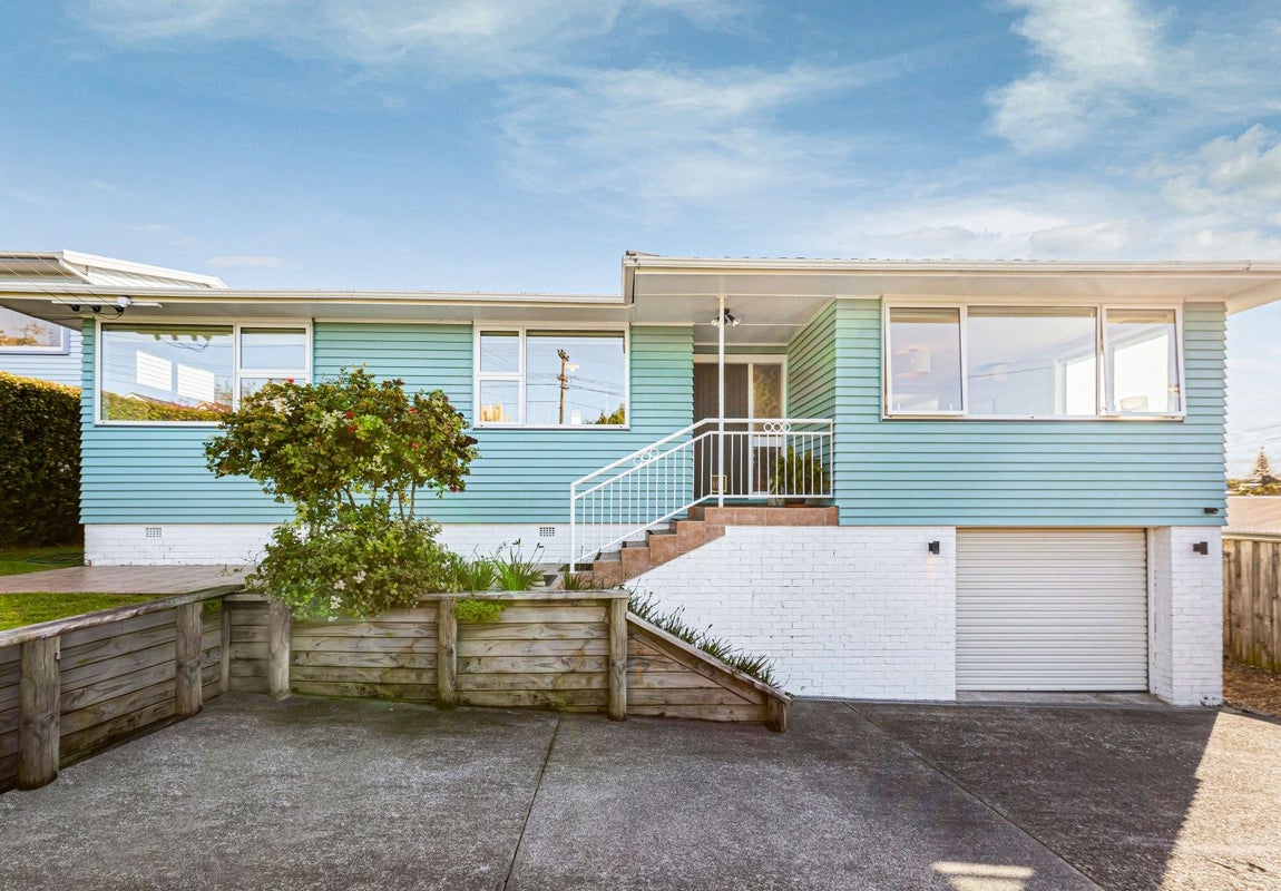 90 Deep Creek Road, Torbay, Auckland - Carousel 2