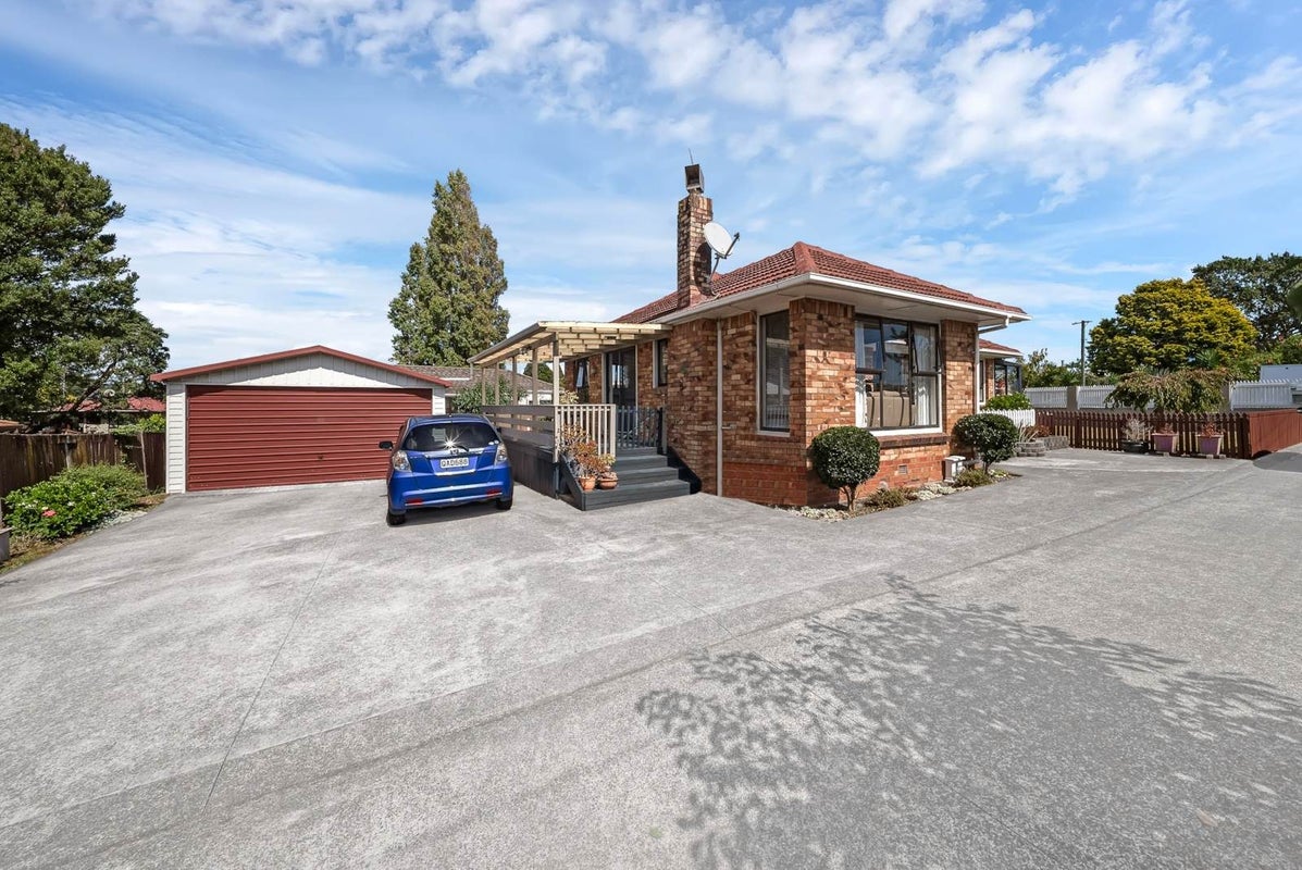 23 Cornwall Road, Papatoetoe, Auckland - Carousel 2